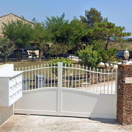 Grand Studio A 5Mns De La Plage Des Salins Hyères Exterior foto